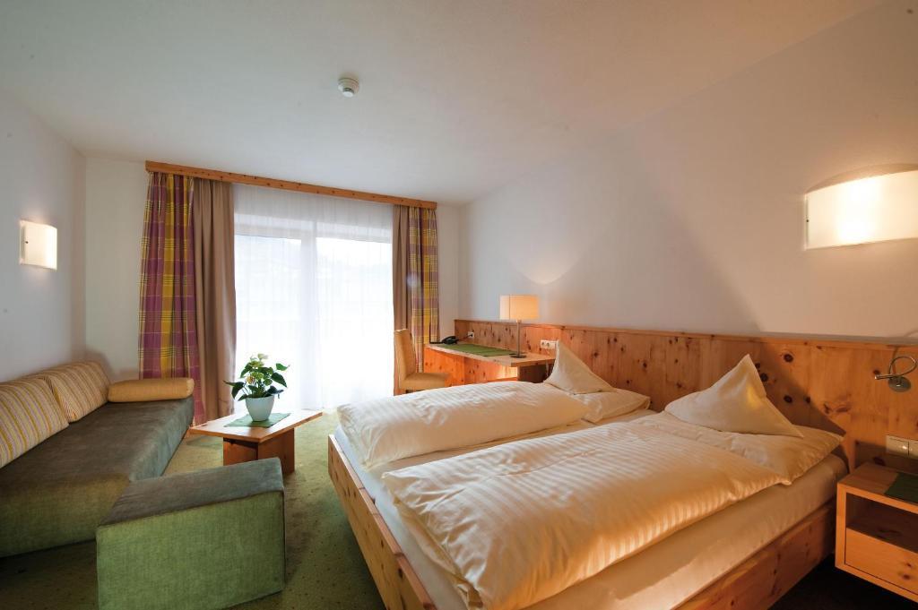 Hotel Mathiesn Obergurgl Zimmer foto